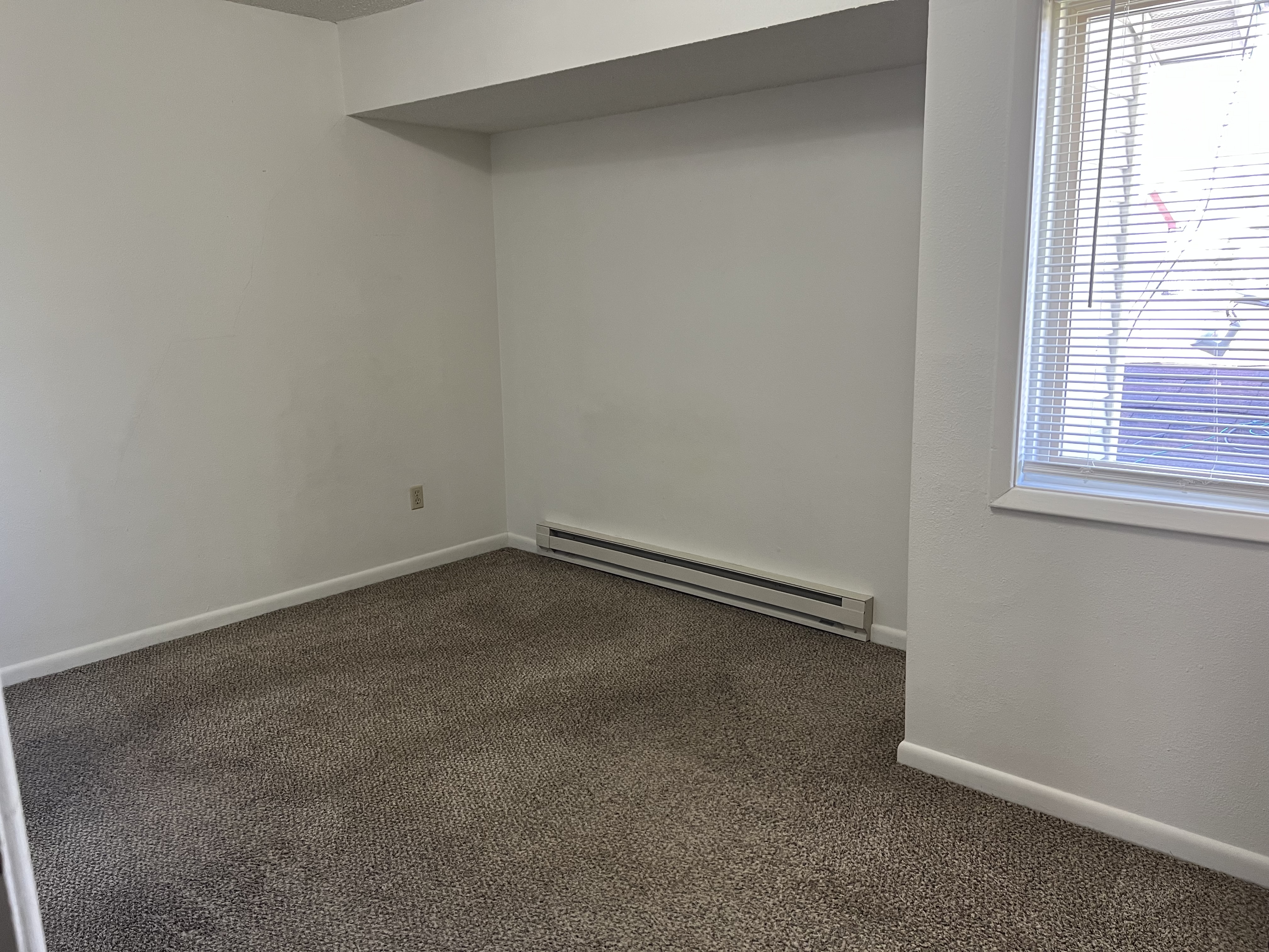 Sheridan, Wyoming, 82801, United States, 3 Bedrooms Bedrooms, ,2 BathroomsBathrooms,Residential,For Sale,1928698