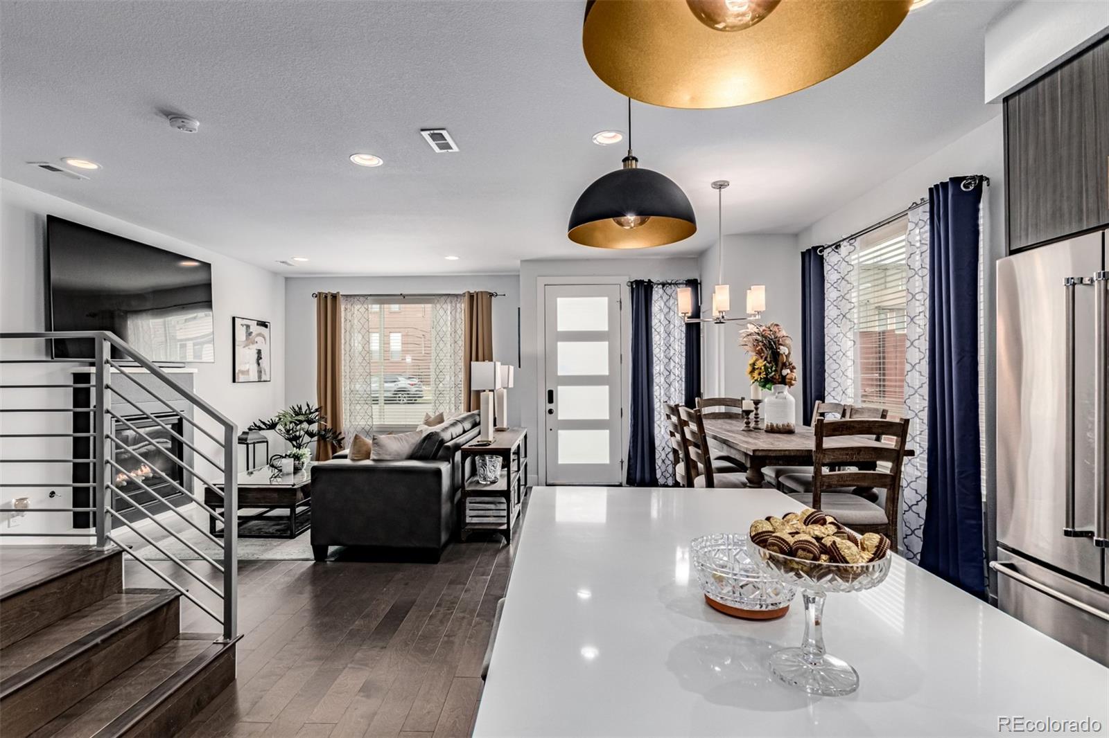 Denver, Colorado, 80204, United States, 3 Bedrooms Bedrooms, ,1 BathroomBathrooms,Residential,For Sale,1990930