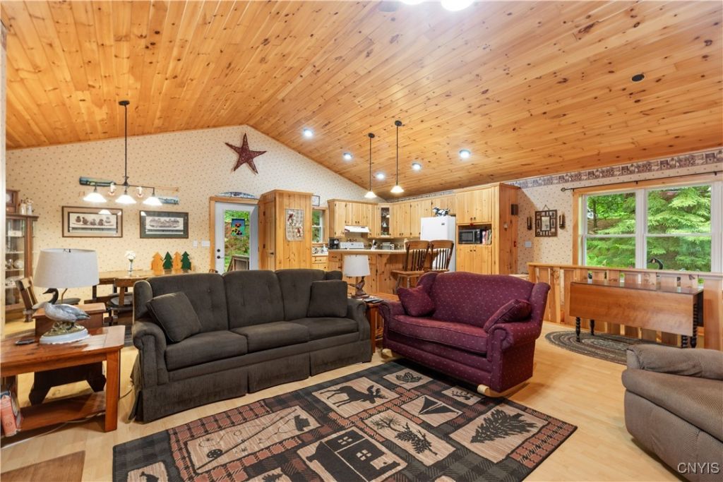 Remsen, New York, 13438, United States, 3 Bedrooms Bedrooms, ,2 BathroomsBathrooms,Residential,For Sale,1960610