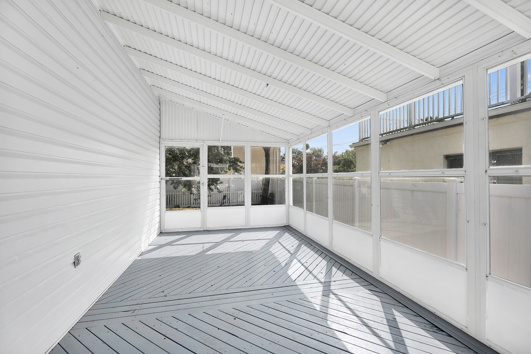 Oceanside, New York, 11572, United States, 5 Bedrooms Bedrooms, ,3 BathroomsBathrooms,Residential,For Sale,1914667
