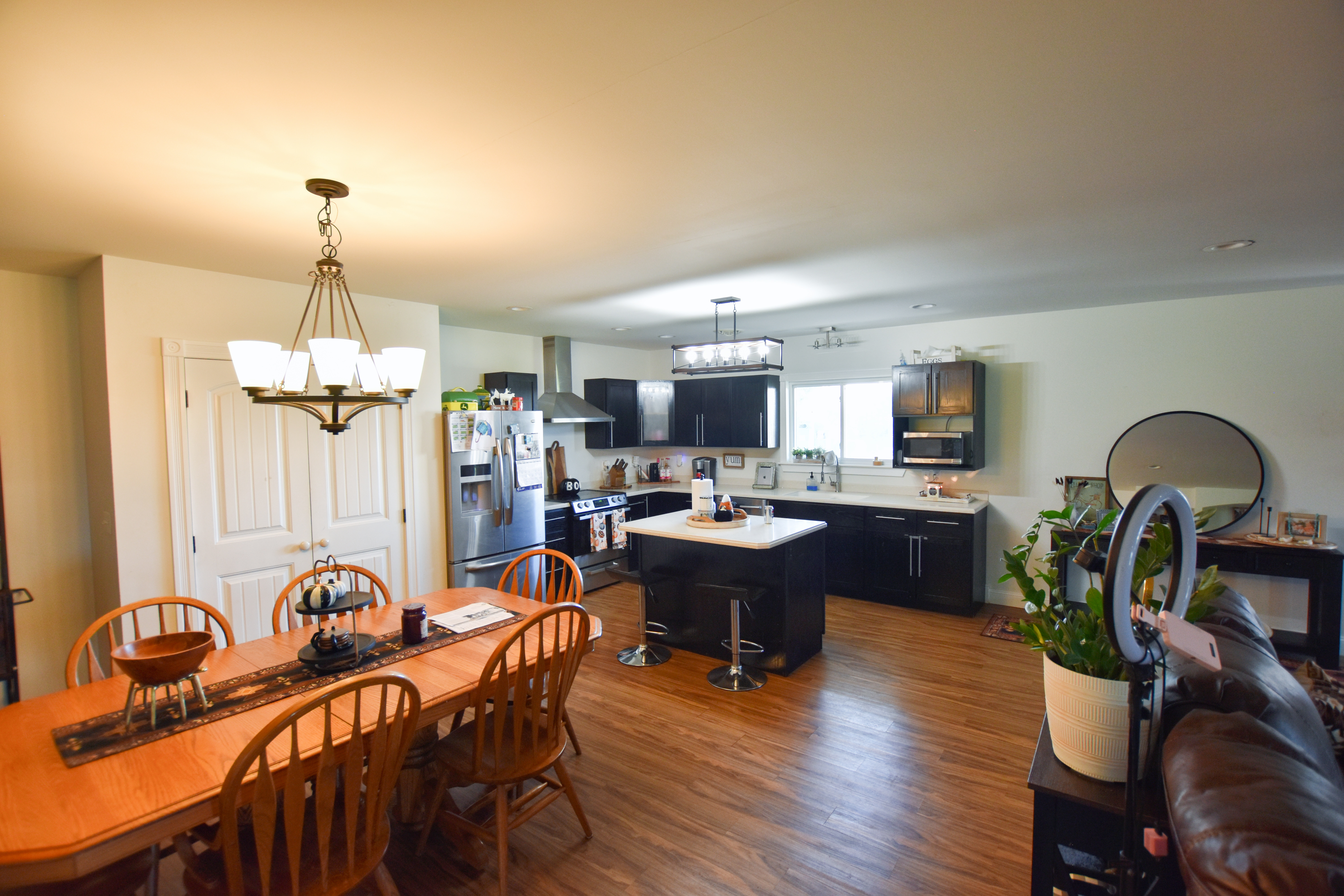 Flemingsburg, Kentucky, 41041, United States, 3 Bedrooms Bedrooms, ,2 BathroomsBathrooms,Residential,For Sale,1915775
