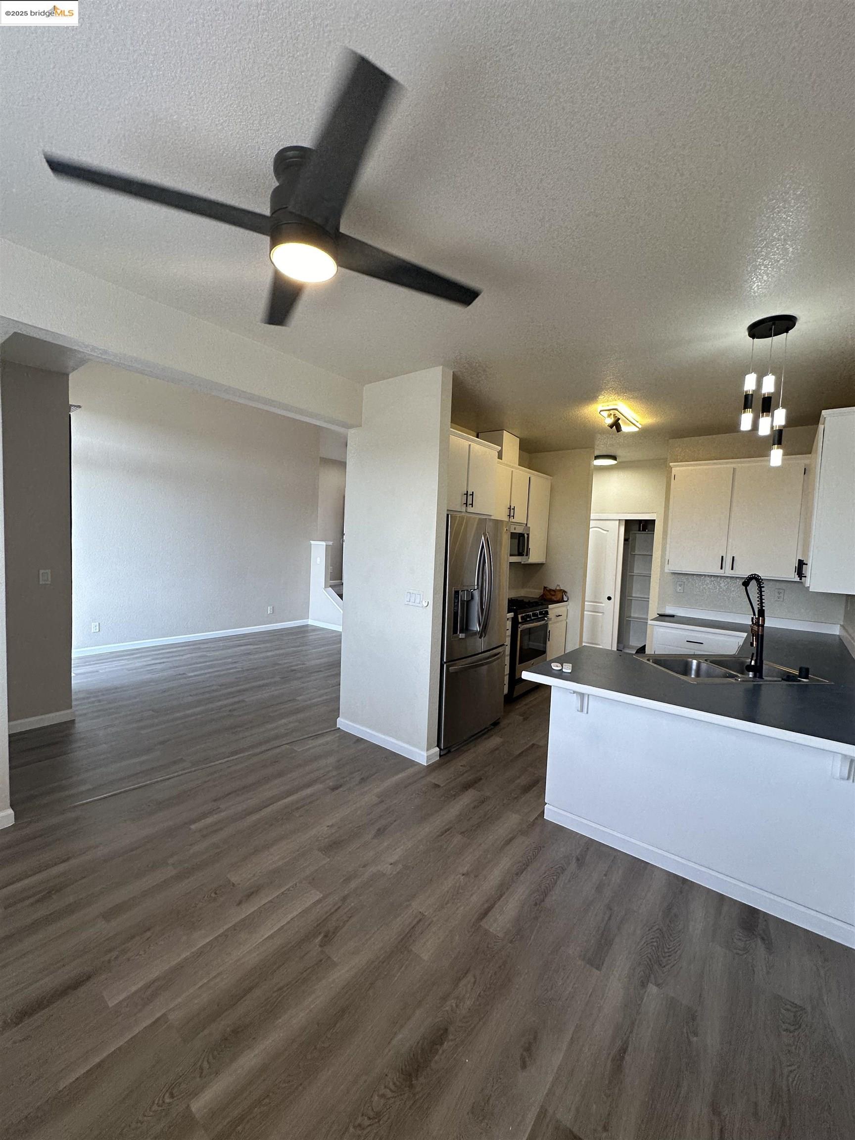 Vallejo, California, 94591, United States, ,Residential,For Sale,1940570