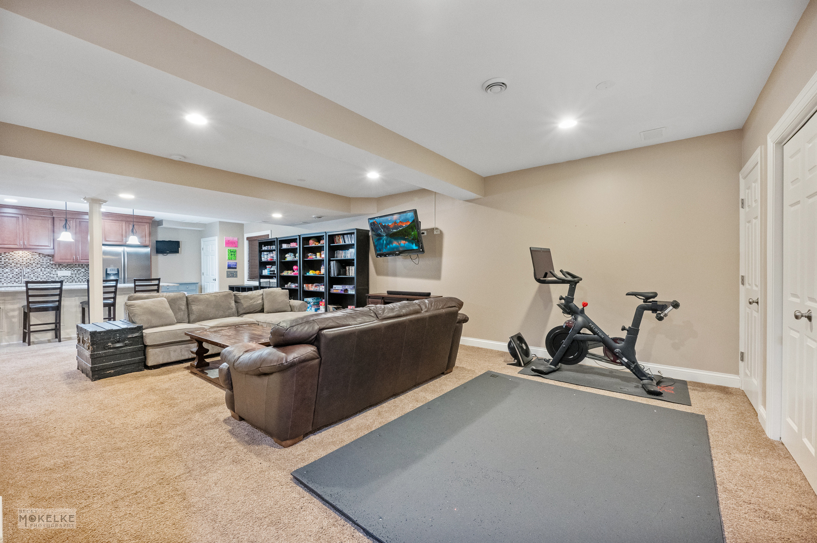 Plainfield, Illinois, 60585, United States, 4 Bedrooms Bedrooms, ,5 BathroomsBathrooms,Residential,For Sale,1911261
