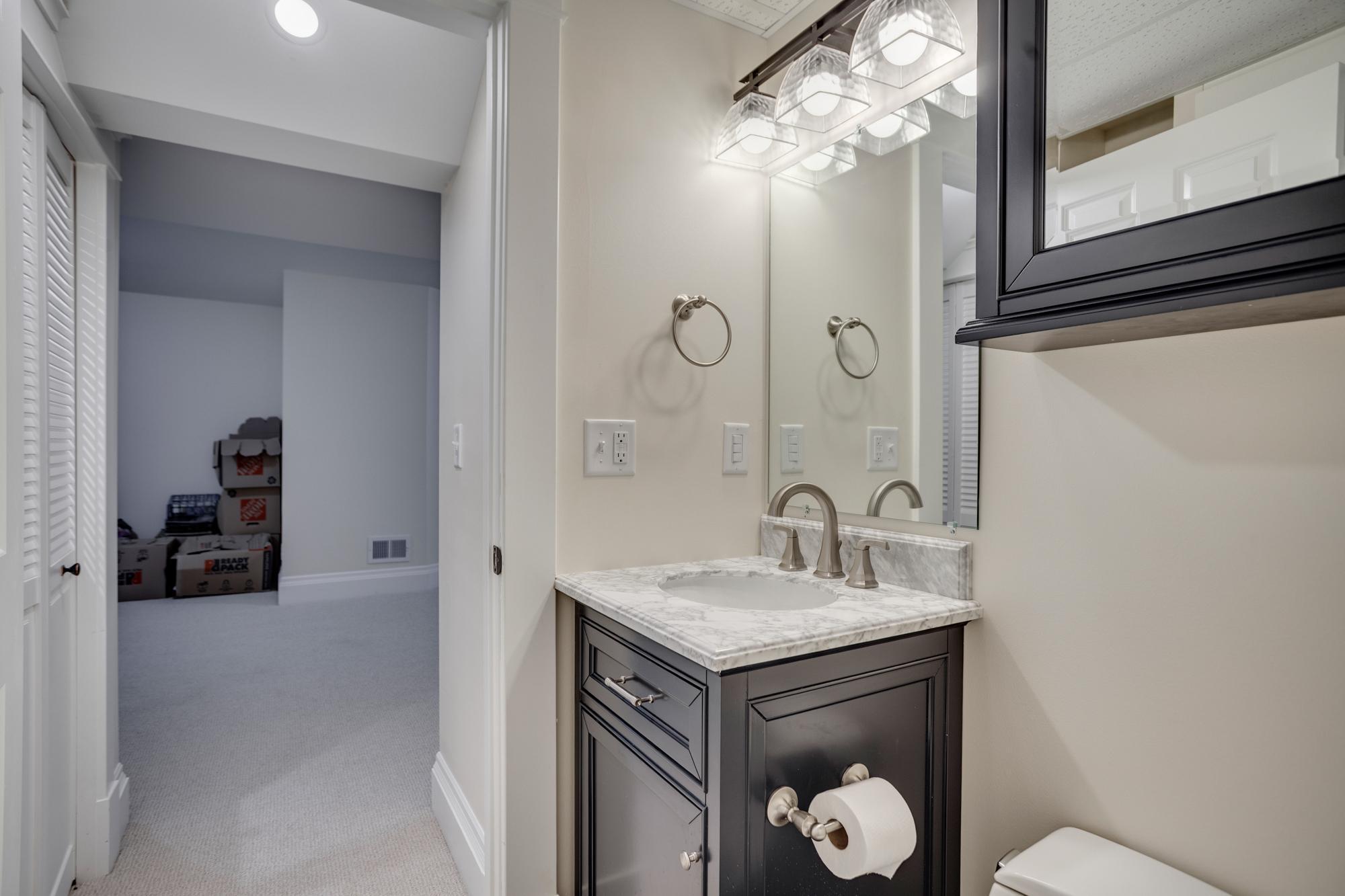 Minneapolis, Minnesota, 55408, United States, 5 Bedrooms Bedrooms, ,2 BathroomsBathrooms,Residential,For Sale,1960764