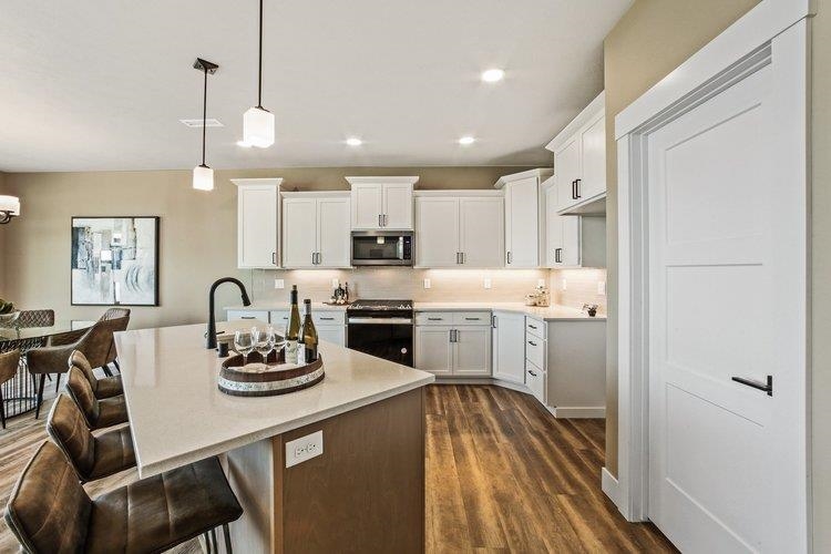 Colbert, Washington, 99005, United States, 4 Bedrooms Bedrooms, ,3 BathroomsBathrooms,Residential,For Sale,1777923