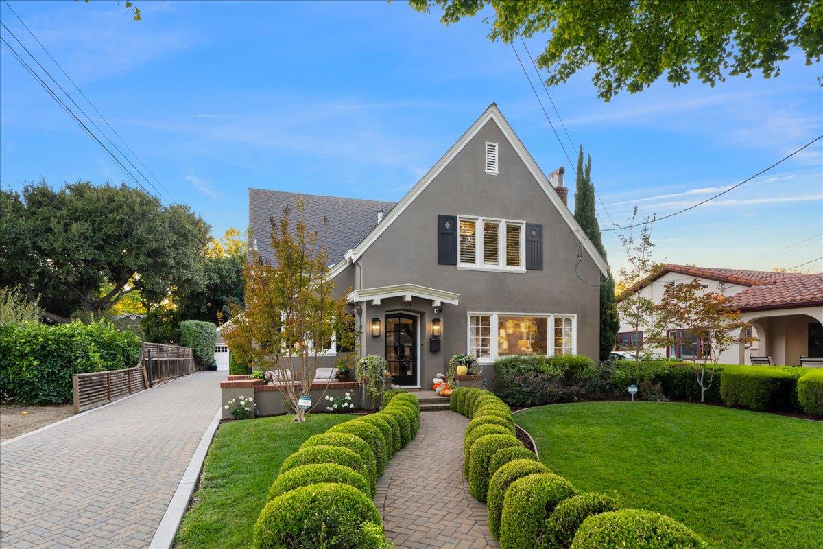 1071 Carolyn Ave, San Jose, CA 95125