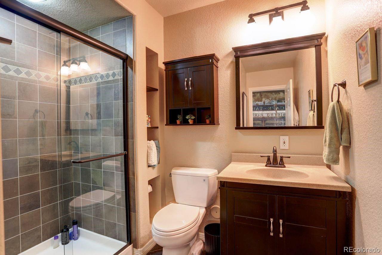 Arvada, Colorado, 80005, United States, 4 Bedrooms Bedrooms, ,2 BathroomsBathrooms,Residential,For Sale,1906341