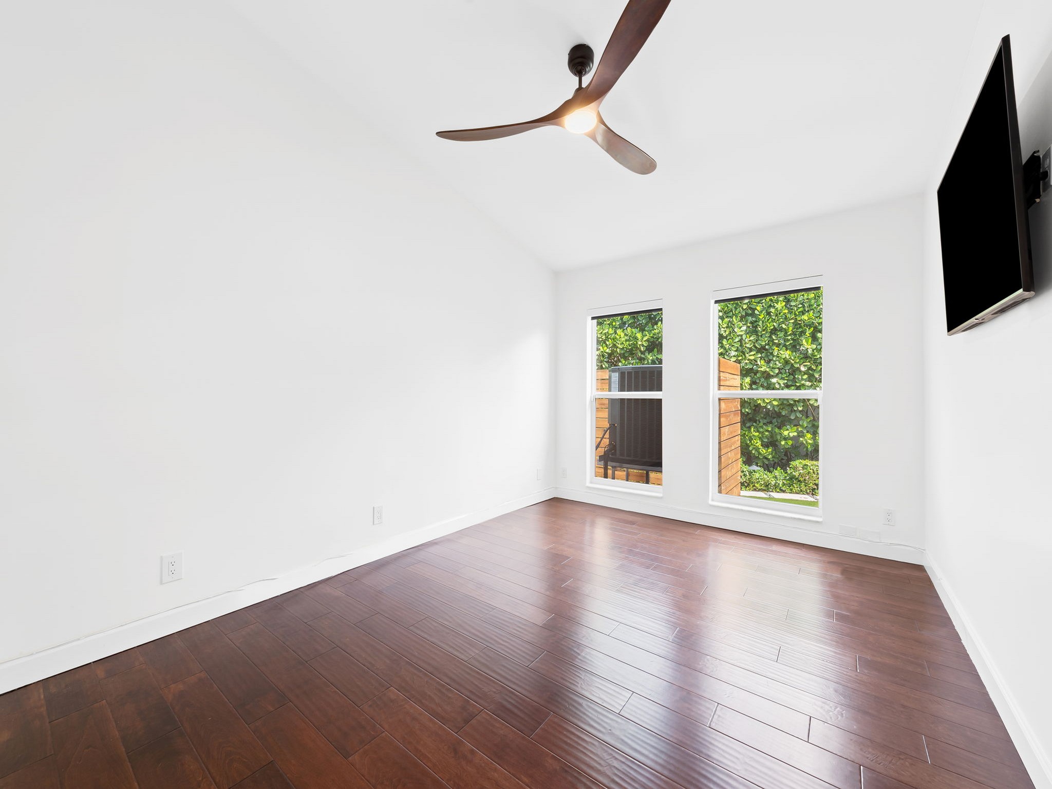  3001 Bayview Dr, Fort Lauderdale, FL, 33306 - 物件實景