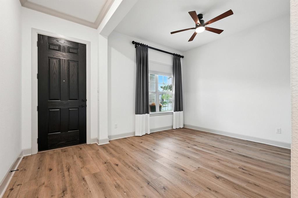 Arlington, Texas, 76005, United States, 2 Bedrooms Bedrooms, ,2 BathroomsBathrooms,Residential,For Sale,1899955