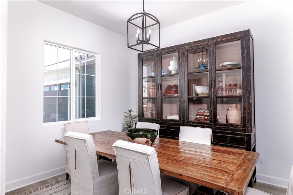 Santa Maria, California, 93455, United States, 4 Bedrooms Bedrooms, ,4 BathroomsBathrooms,Residential,For Sale,1974422