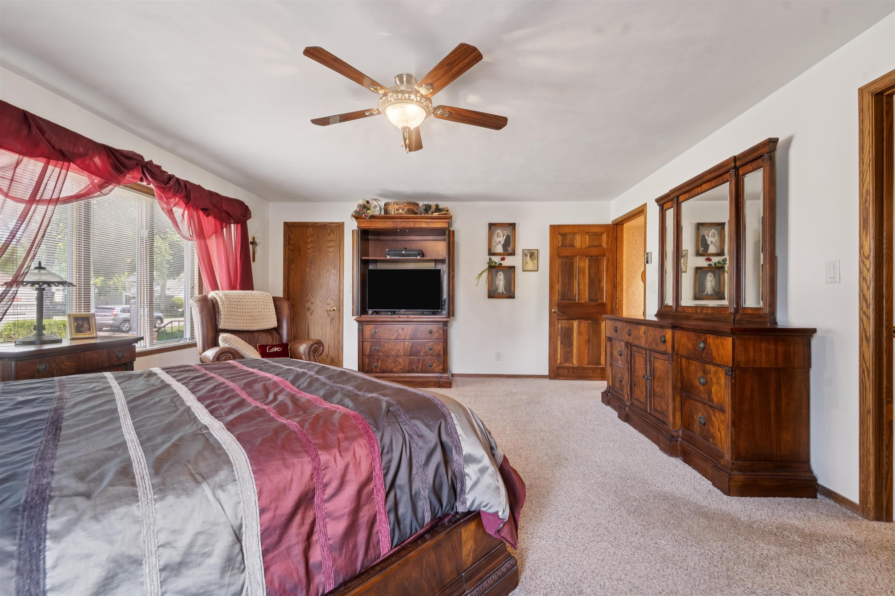 APPLETON, Wisconsin, 54914, United States, 3 Bedrooms Bedrooms, ,3 BathroomsBathrooms,Residential,For Sale,1911879