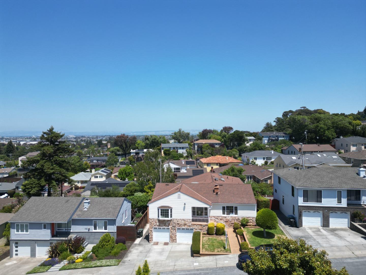 San Mateo, California, 94403, United States, 4 Bedrooms Bedrooms, ,3 BathroomsBathrooms,Residential,For Sale,1848740