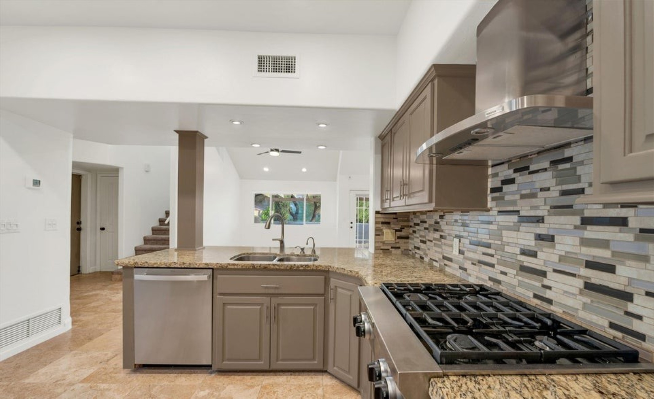  6543 N Turnberry Drive, Tucson, AZ 85718 - 物件實景