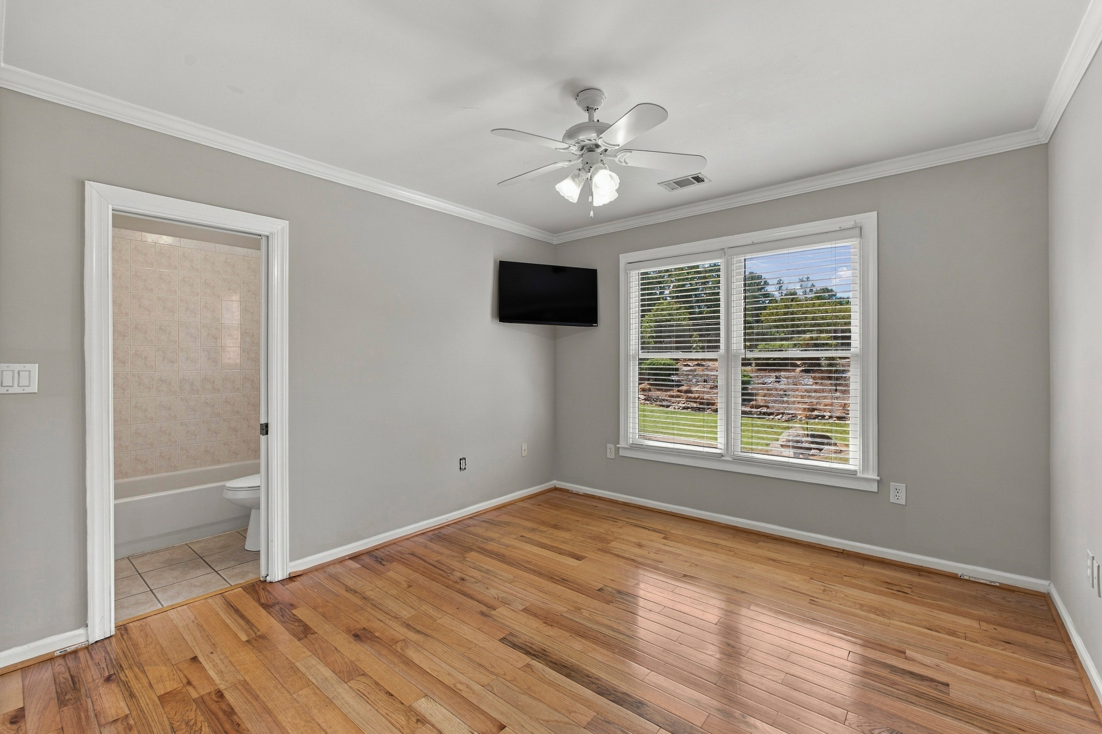  Refreshed Home in Walton School District - 物件實景