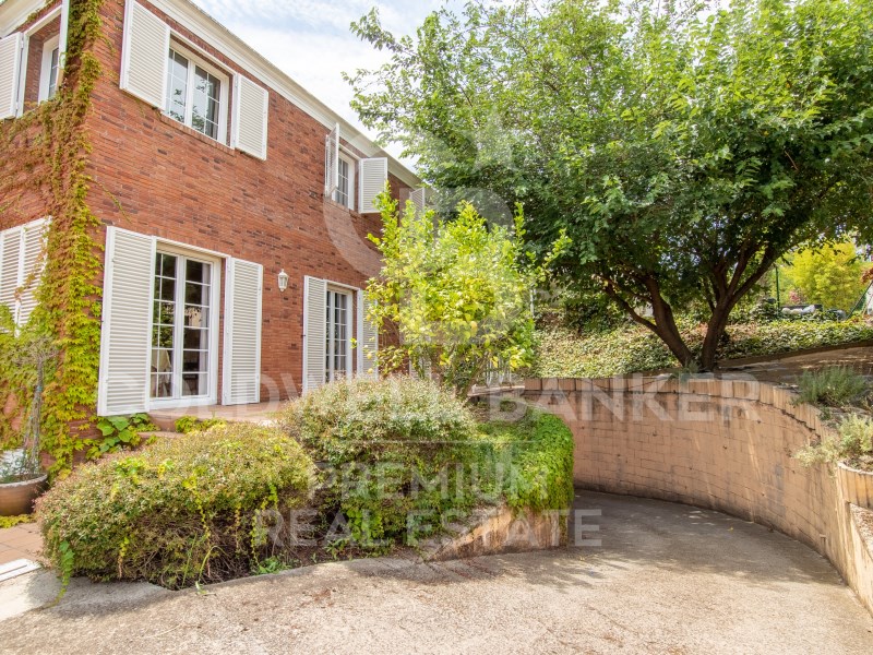 Cerdanyola del Vallès, Catalonia, ES, 3 Bedrooms Bedrooms, ,2 BathroomsBathrooms,Residential,For Sale,1612400