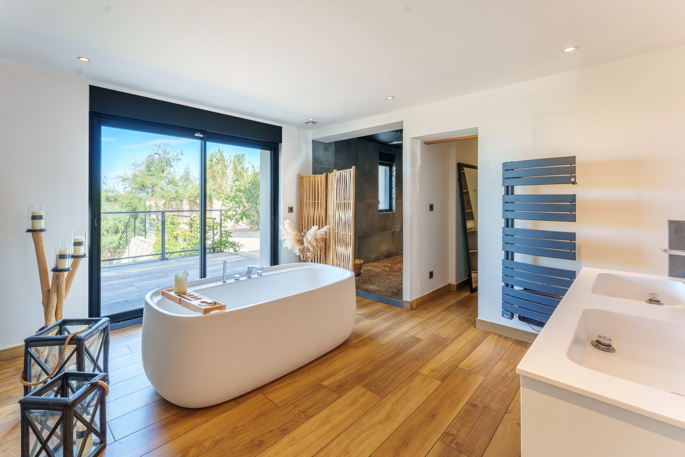  Stunning views of the Thau Lagoon_ Contemporary home with private access to the… - 物件實景