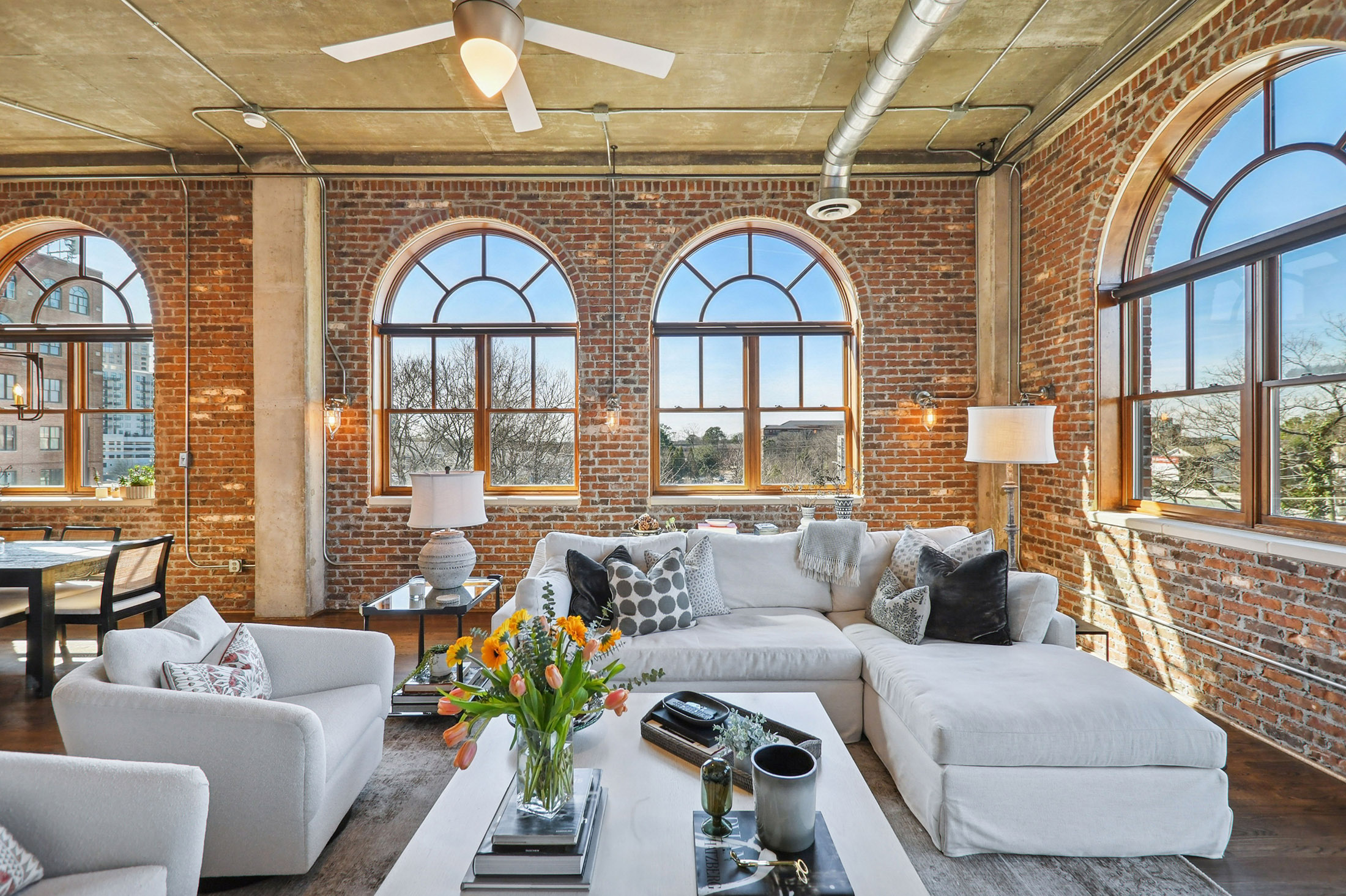  Expansive Loft Living in the Heart of Buckhead - 物件實景