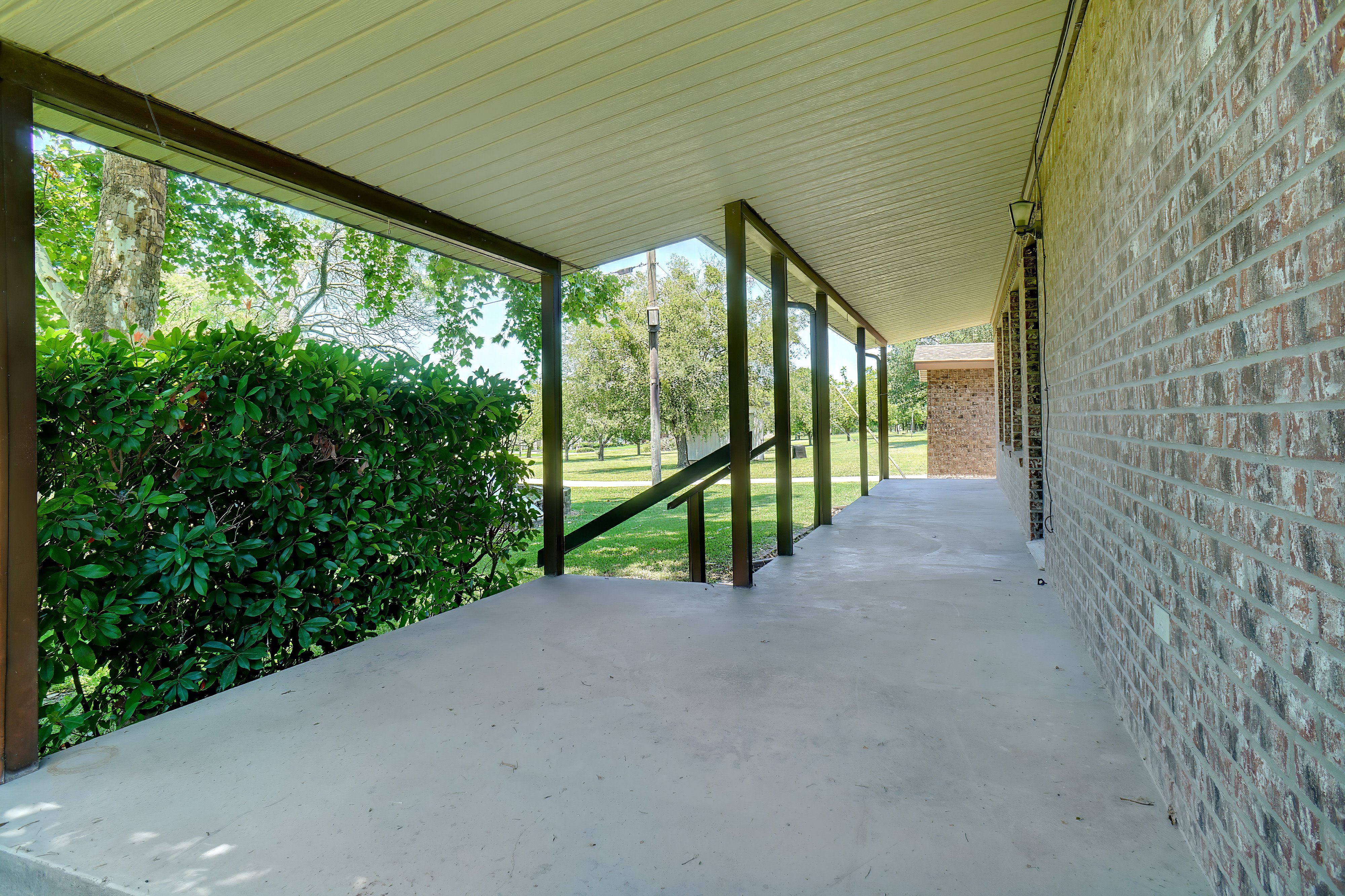 Bridgeport, Texas, 76426, United States, 4 Bedrooms Bedrooms, ,3 BathroomsBathrooms,Residential,For Sale,1981082