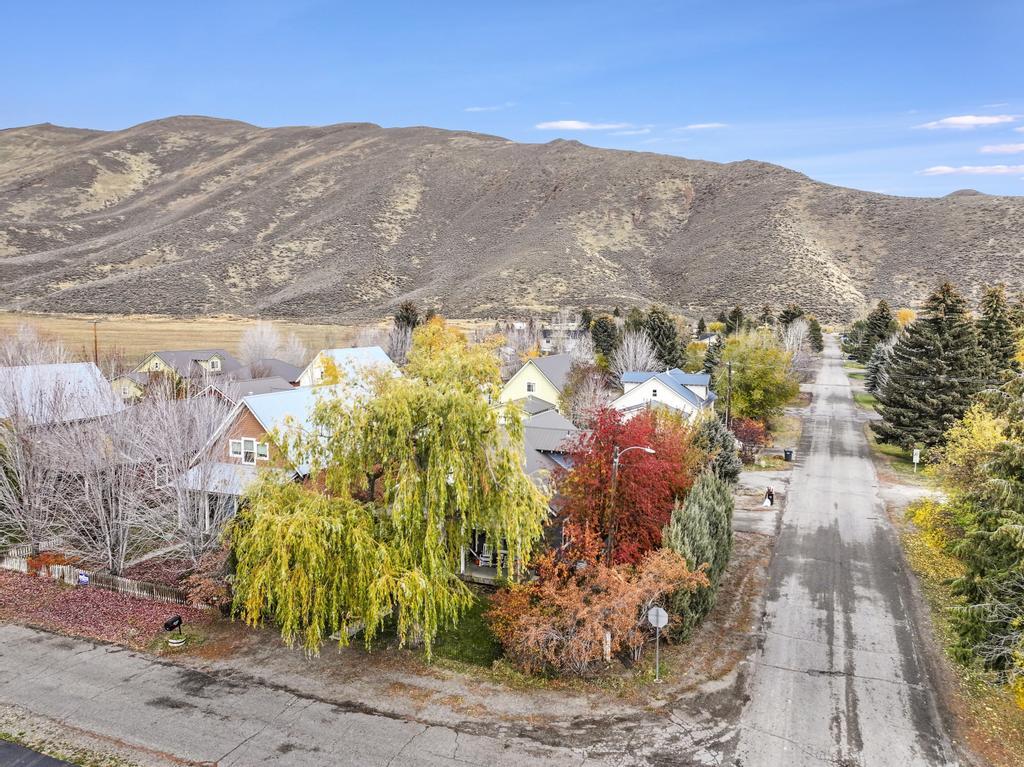 Bellevue, Idaho, 83313, United States, 4 Bedrooms Bedrooms, ,3 BathroomsBathrooms,Residential,For Sale,1989218