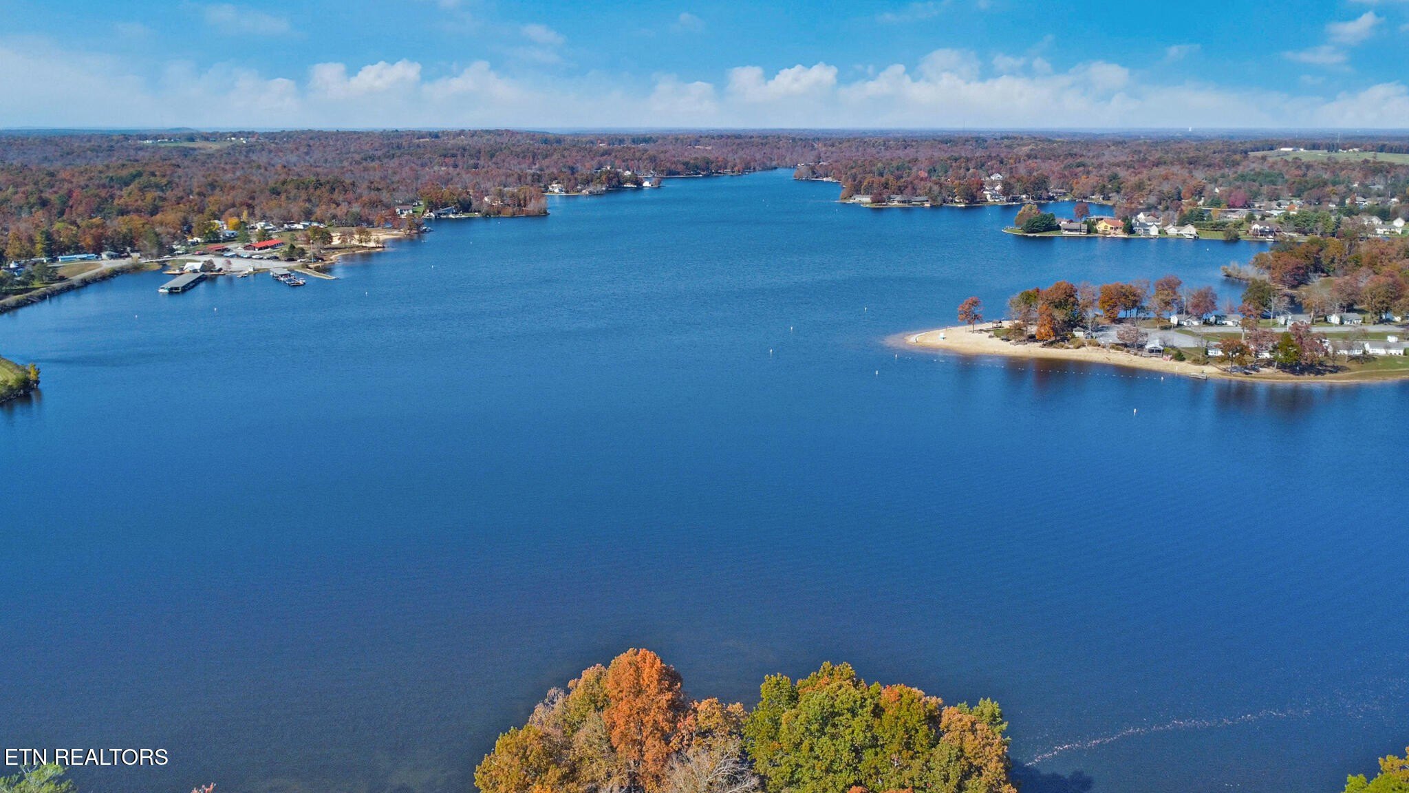 Crossville, Tennessee, 38572, United States, 3 Bedrooms Bedrooms, ,4 BathroomsBathrooms,Residential,For Sale,1977432