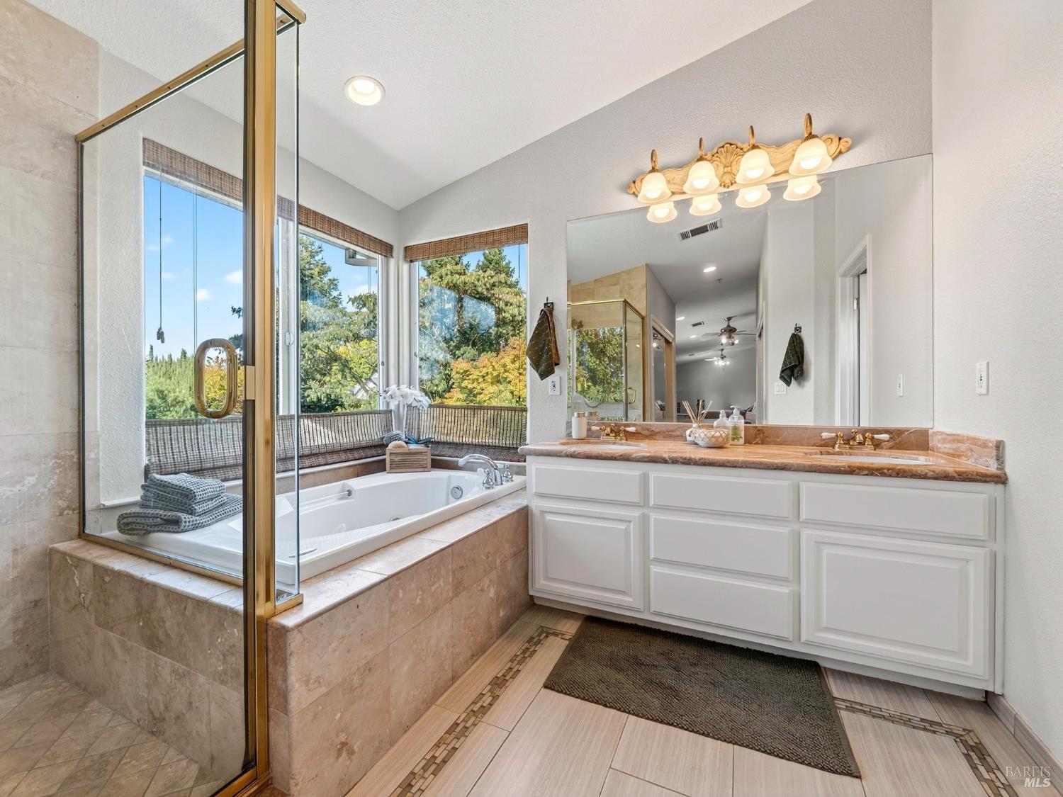 Napa, California, 94558, United States, 4 Bedrooms Bedrooms, ,3 BathroomsBathrooms,Residential,For Sale,1987902