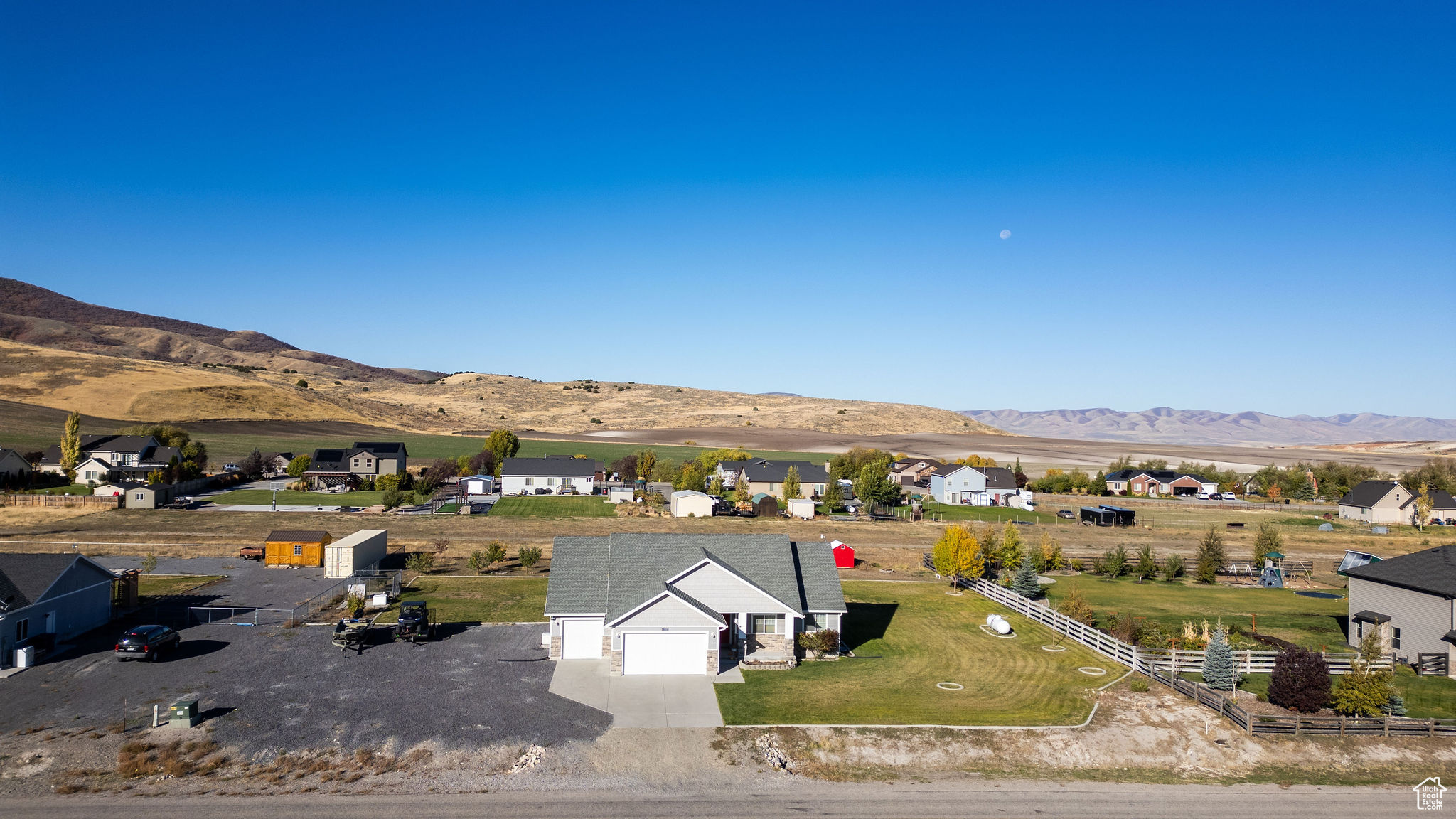 Petersboro, Utah, 84325, United States, 5 Bedrooms Bedrooms, ,2 BathroomsBathrooms,Residential,For Sale,1977679