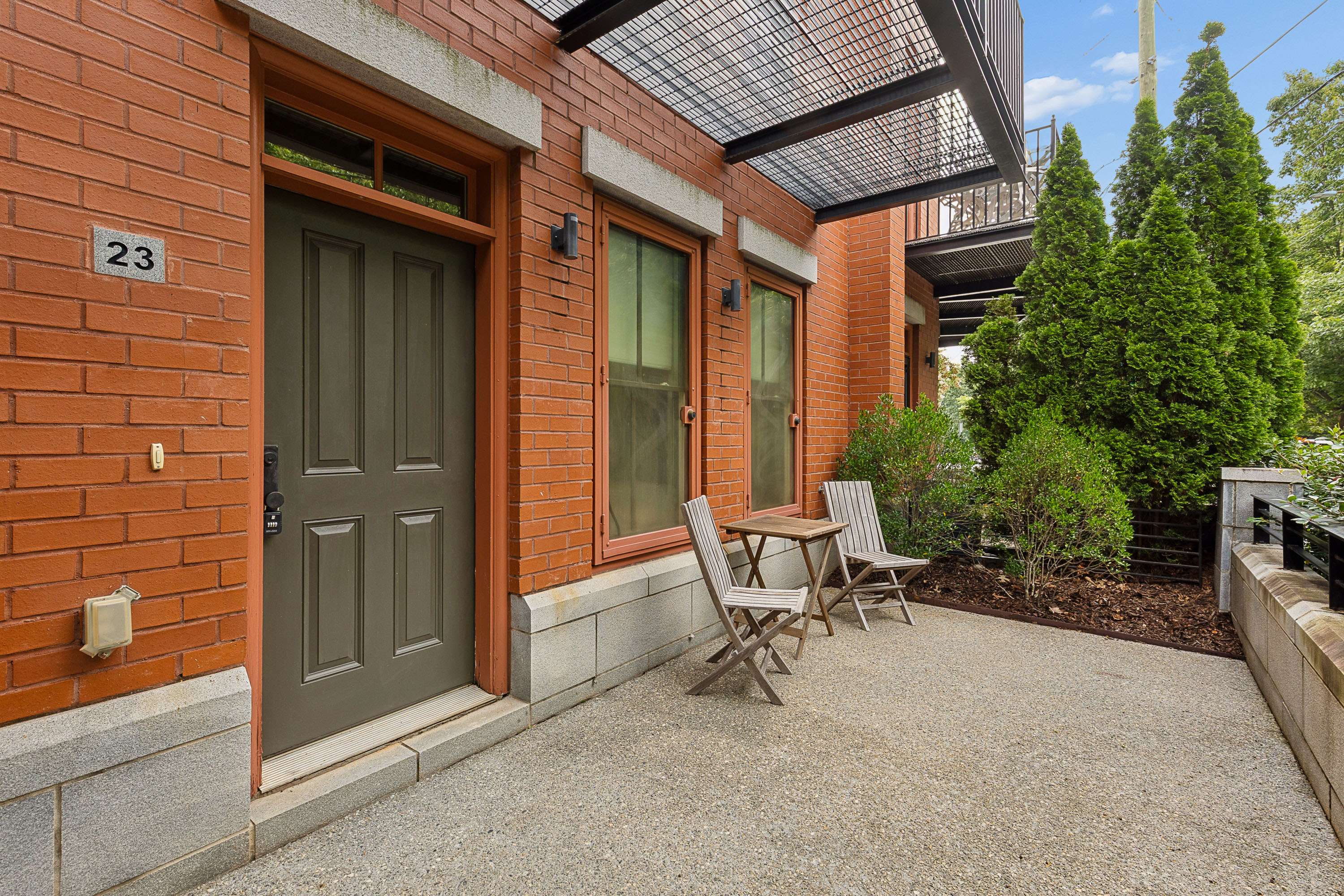  Stunning Townhome in Decatur