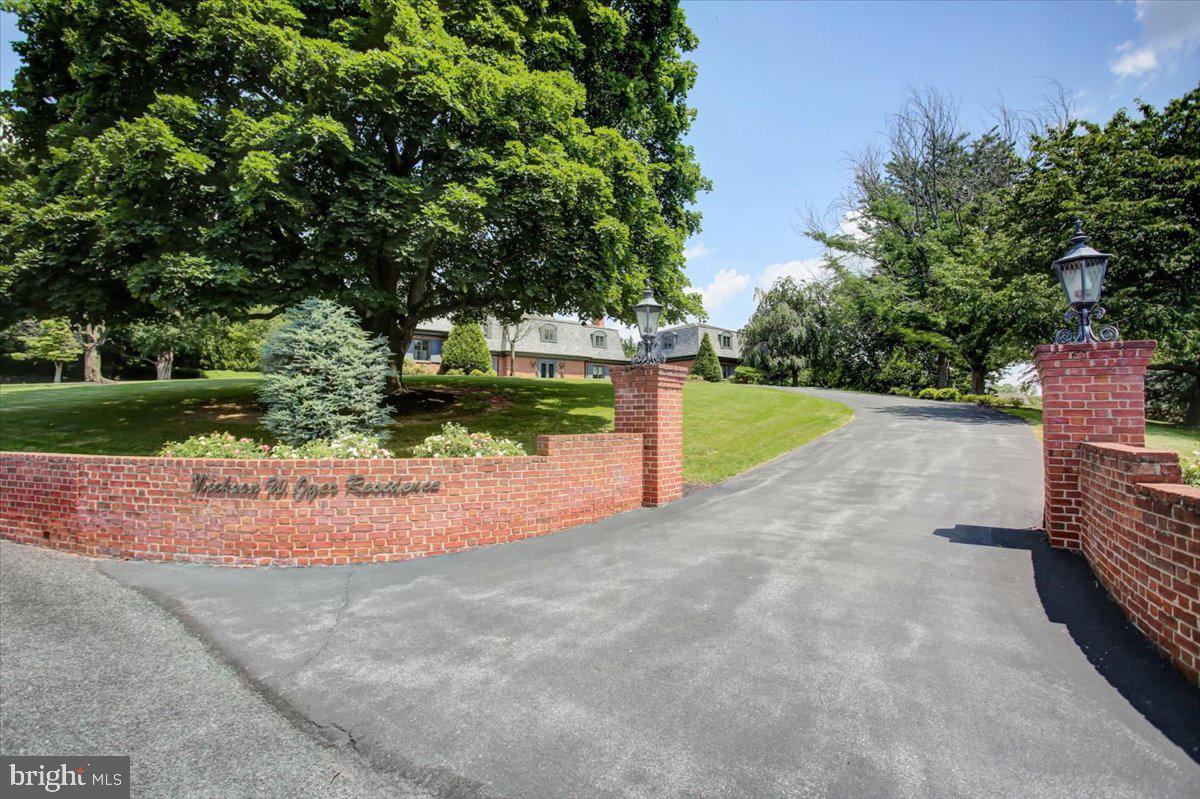 Waynesboro, Pennsylvania, 17268, United States, 4 Bedrooms Bedrooms, ,4 BathroomsBathrooms,Residential,For Sale,1731407