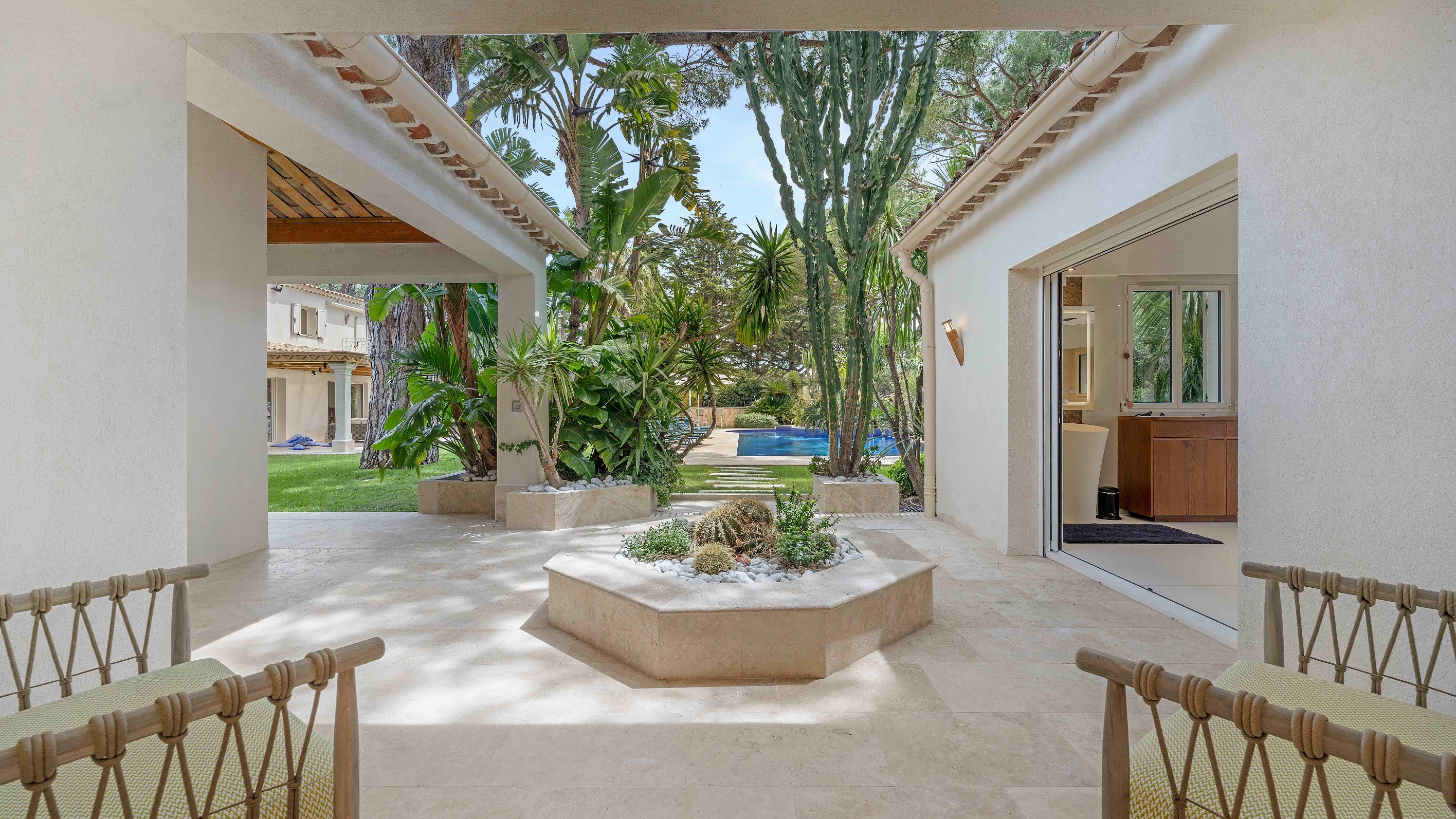  Elegant Provençal estate in Les Parcs de Saint-Tropez with landscaped gardens a… - 物件實景