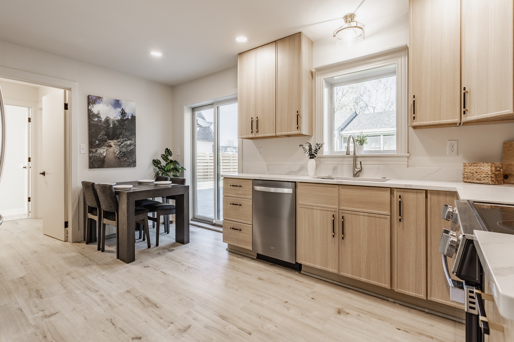  Completely Renovated and Updated Zionsville Ranch - 物件實景