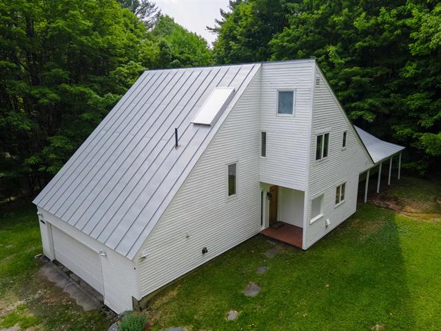 West Windsor, Vermont, 05089, United States, 3 Bedrooms Bedrooms, ,3 BathroomsBathrooms,Residential,For Sale,1921014