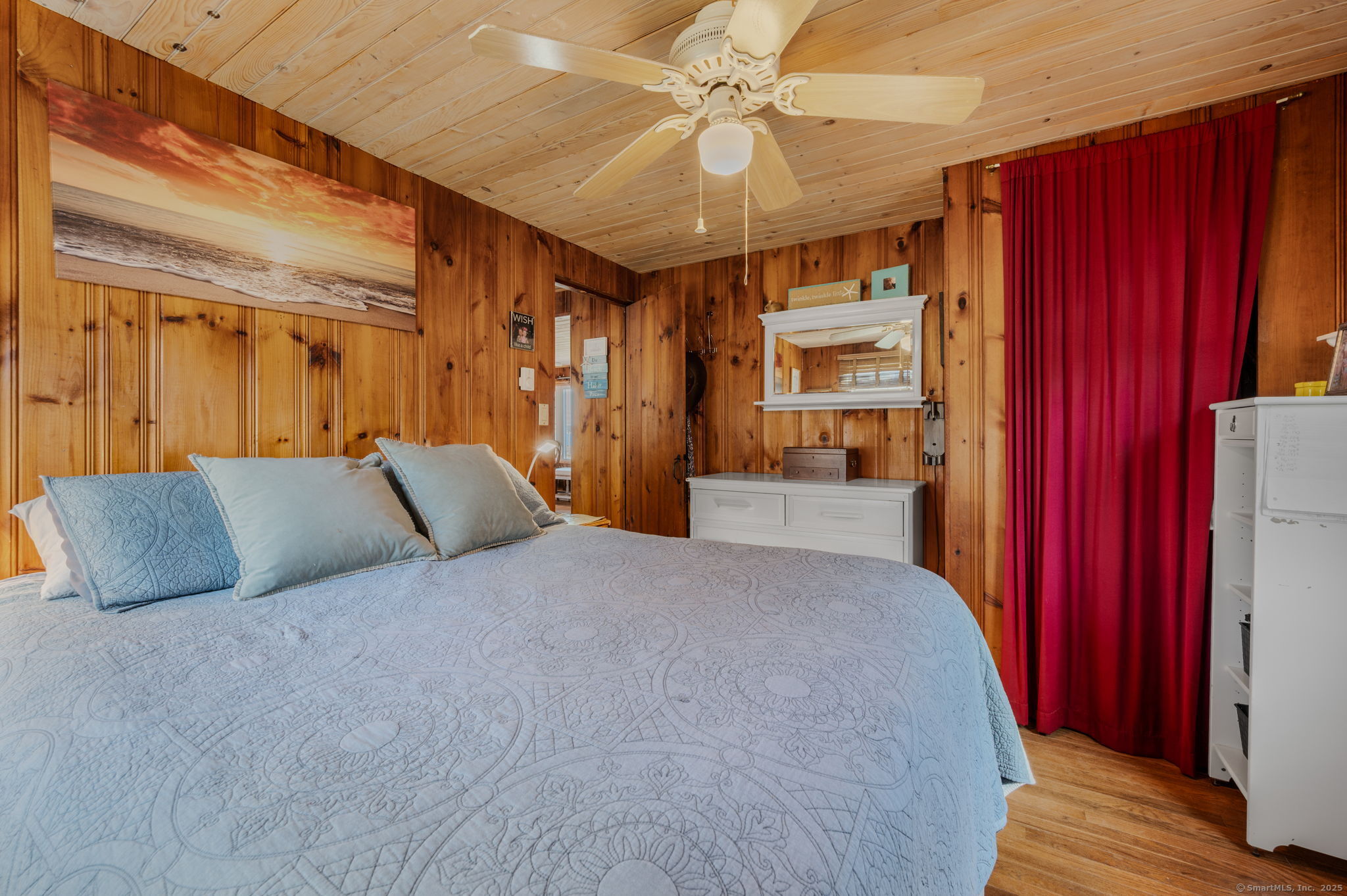 East Lyme, Connecticut, 06357, United States, 3 Bedrooms Bedrooms, ,1 BathroomBathrooms,Residential,For Sale,1987799