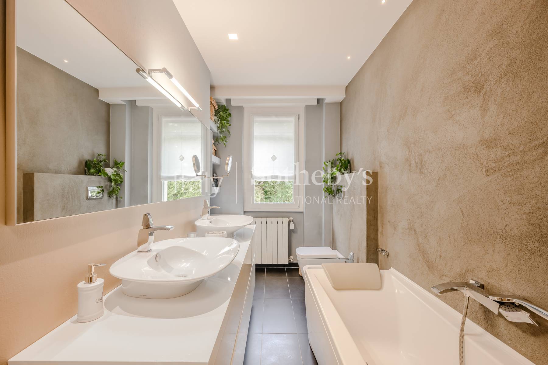  Elegant apartment with Lake and Rocca d’Angera View - 物件實景