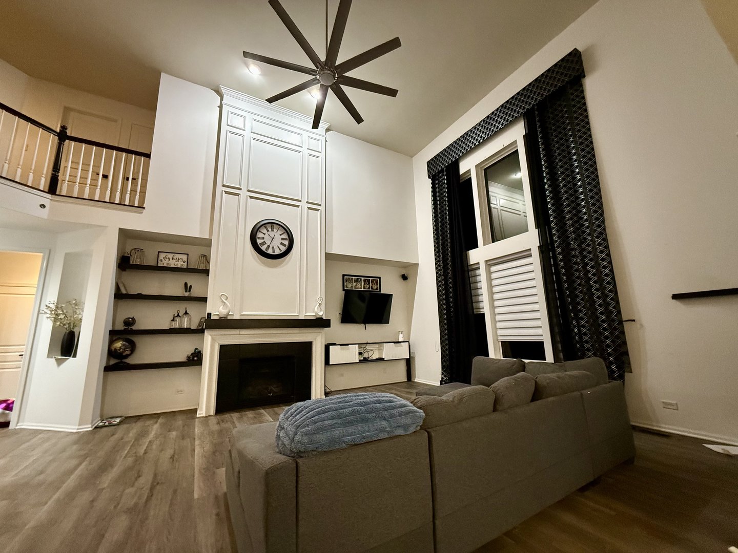 Yorkville, Illinois, 60560, United States, 4 Bedrooms Bedrooms, ,5 BathroomsBathrooms,Residential,For Sale,1991709