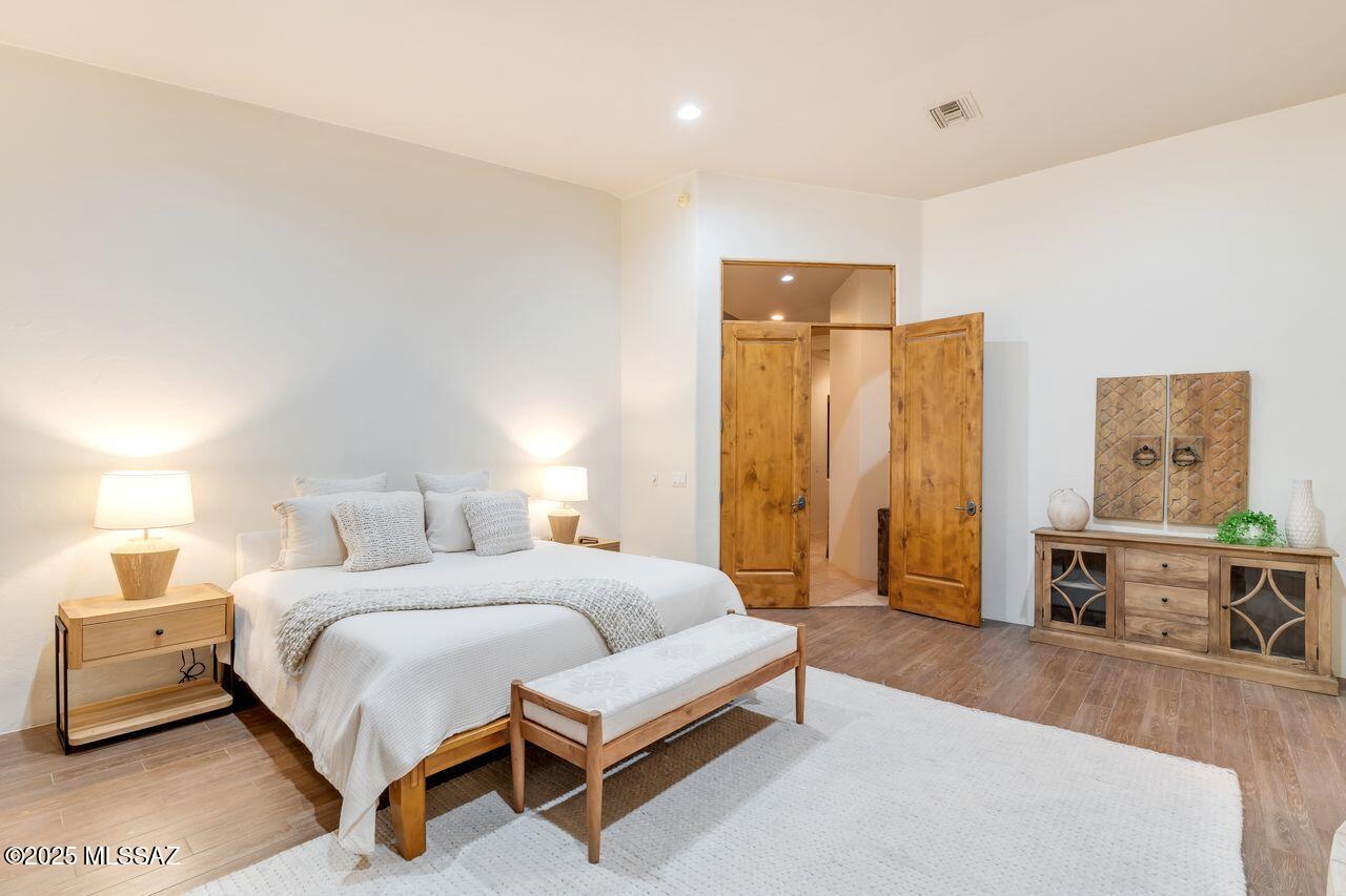 Tucson, Arizona, 85718, United States, 3 Bedrooms Bedrooms, ,4 BathroomsBathrooms,Residential,For Sale,1987862