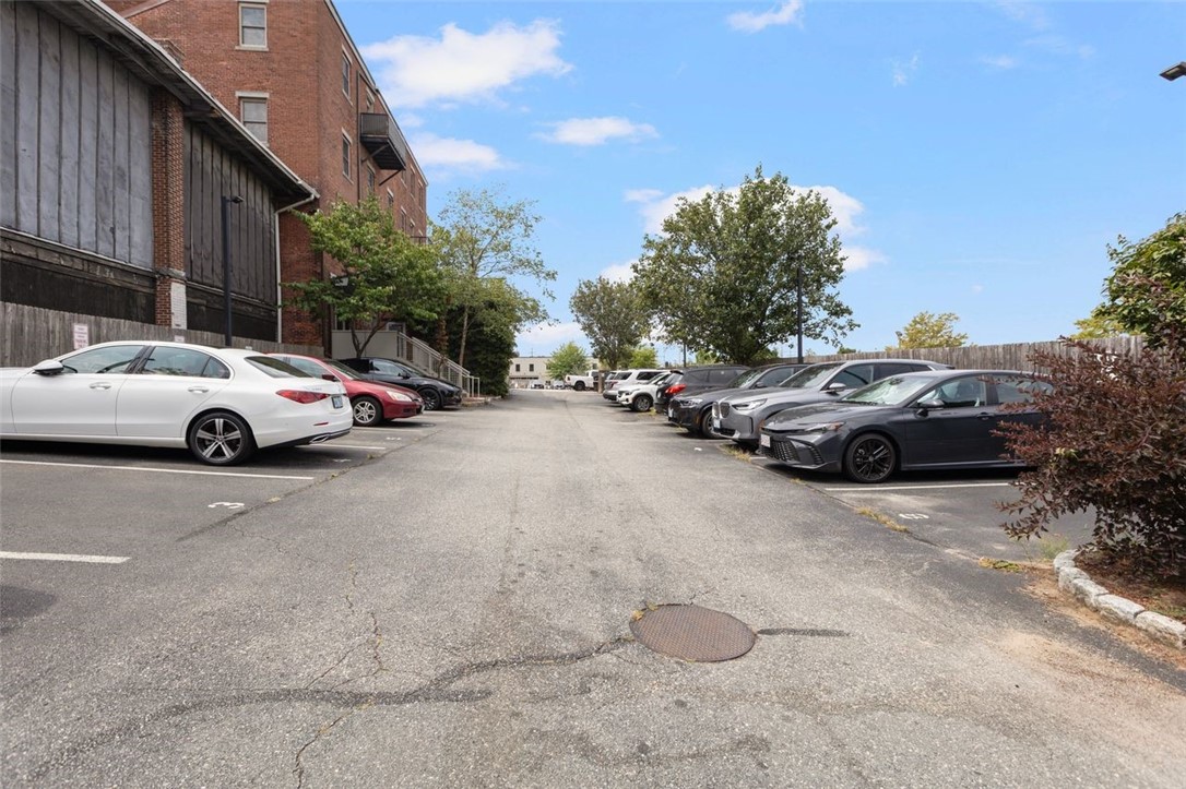 Providence, Rhode Island, 02903, United States, 1 Bedroom Bedrooms, ,2 BathroomsBathrooms,Residential,For Sale,1917986