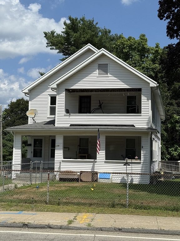 Uxbridge, Massachusetts, 01569, United States, 6 Bedrooms Bedrooms, ,3 BathroomsBathrooms,Residential,For Sale,1938355