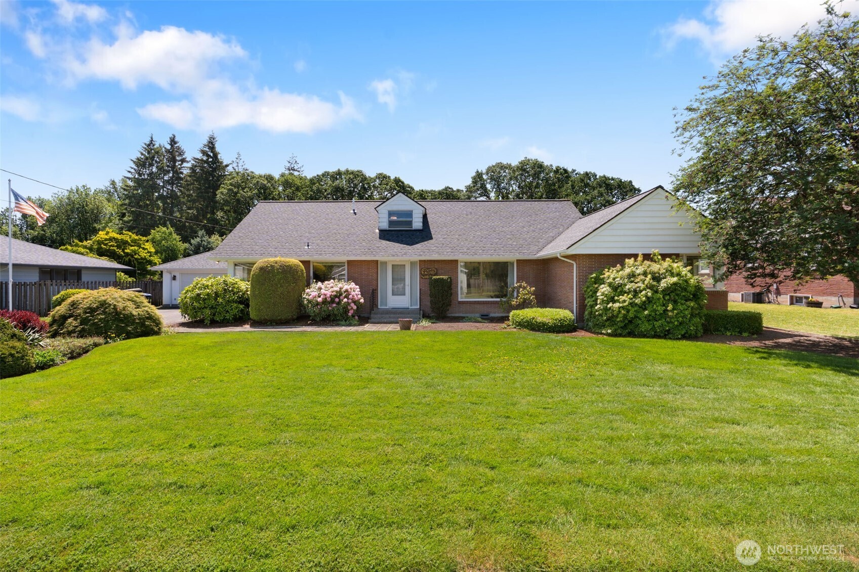 Chehalis, Washington, 98532, United States, 4 Bedrooms Bedrooms, ,3 BathroomsBathrooms,Residential,For Sale,2049062