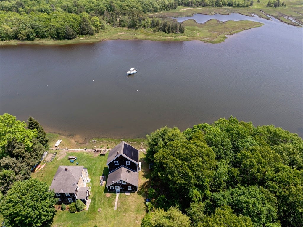 Marion, Massachusetts, 02738, United States, 4 Bedrooms Bedrooms, ,2 BathroomsBathrooms,Residential,For Sale,1851346