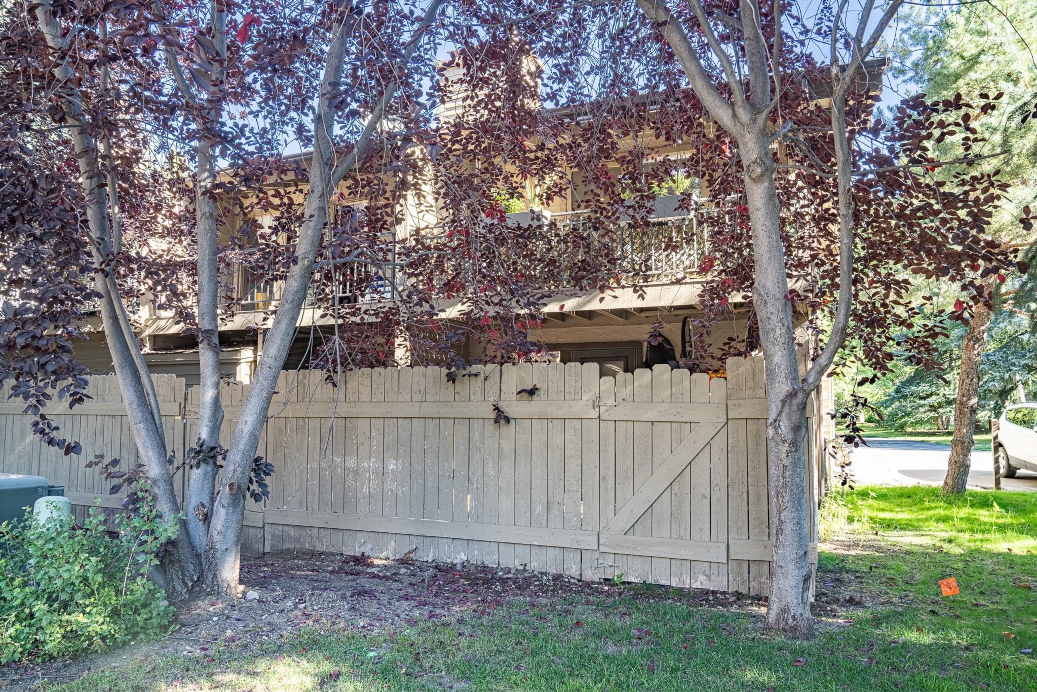  Warm Springs Townhome - 物件實景