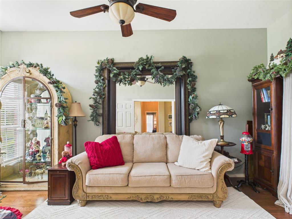 Cedar Hill, Texas, 75104, United States, 4 Bedrooms Bedrooms, ,3 BathroomsBathrooms,Residential,For Sale,1916414