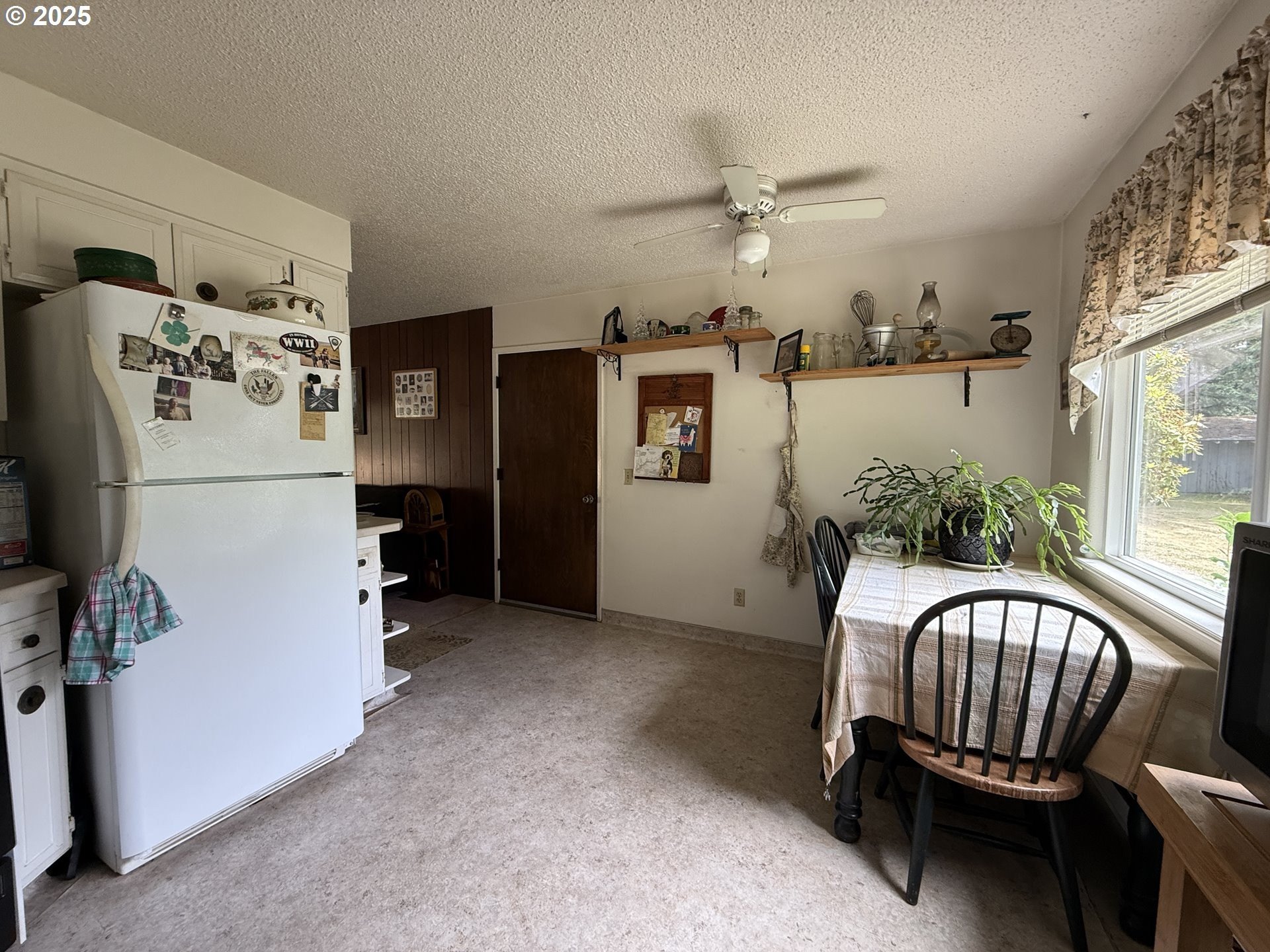 Brookings, Oregon, 97415, United States, ,Residential,For Sale,1983700