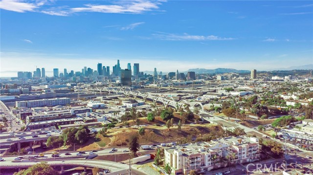 Los Angeles, California, 90023, United States, 3 Bedrooms Bedrooms, ,Residential,For Sale,1879139