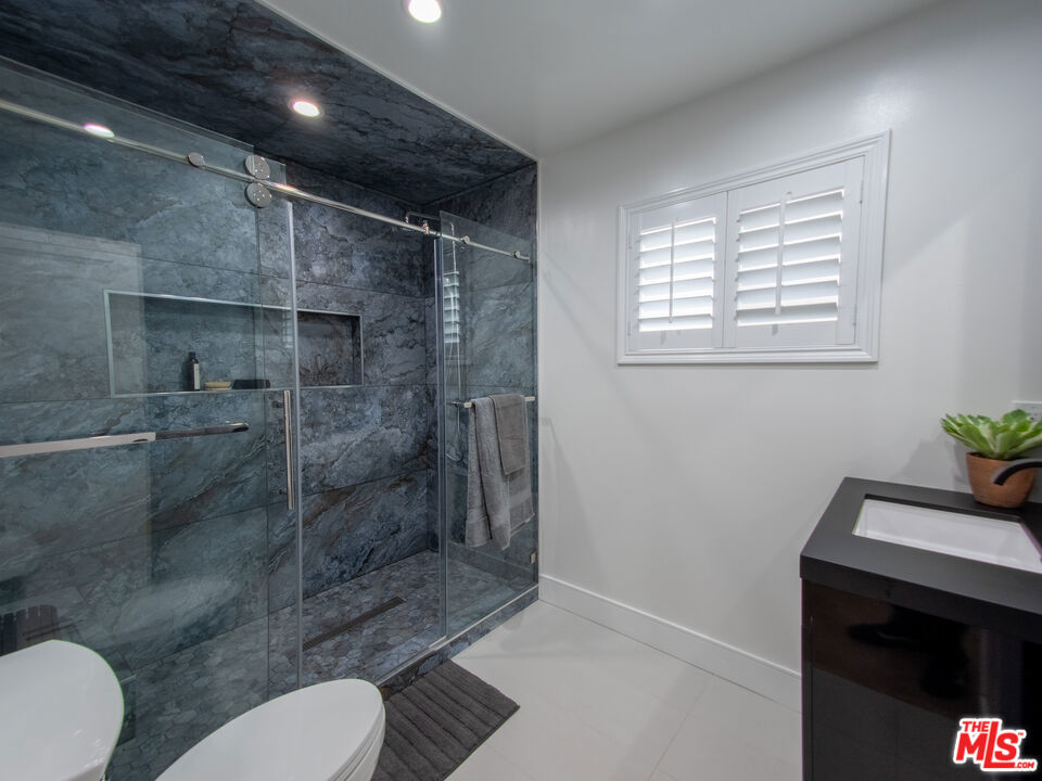 Duarte, California, 91010, United States, 6 Bedrooms Bedrooms, ,3 BathroomsBathrooms,Residential,For Sale,1836068