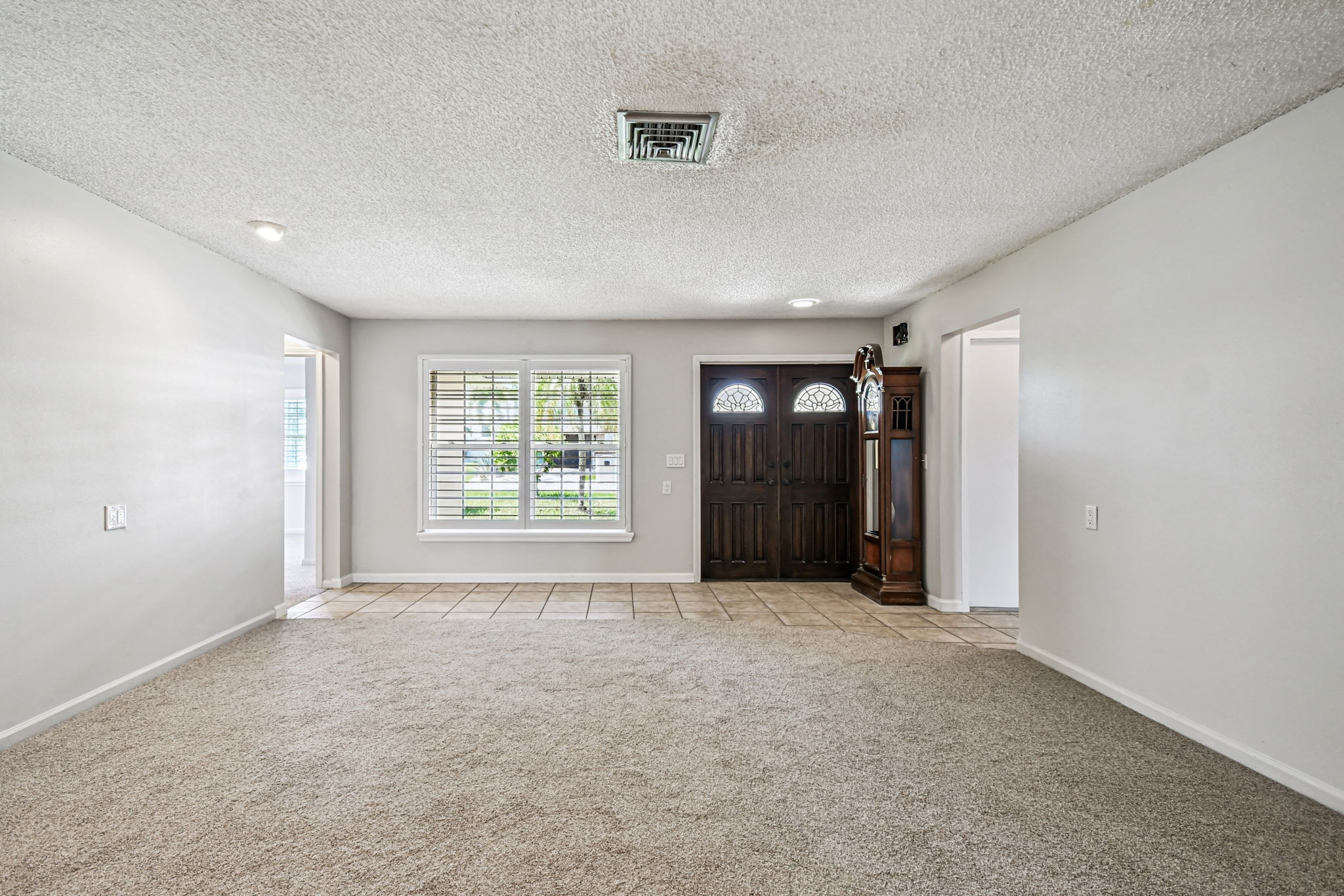 Madeira Beach, Florida, 33708, United States, 4 Bedrooms Bedrooms, ,2 BathroomsBathrooms,Residential,For Sale,2005483