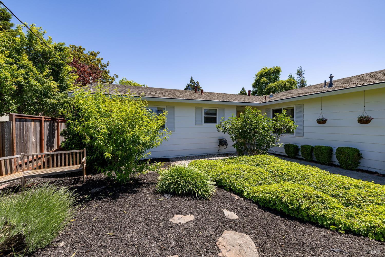 Petaluma, California, 94954, United States, 3 Bedrooms Bedrooms, ,2 BathroomsBathrooms,Residential,For Sale,2047948