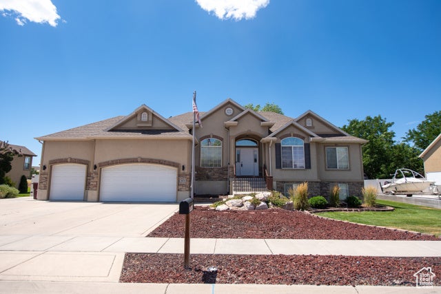 Hooper, Utah, 84315, United States, 4 Bedrooms Bedrooms, ,3 BathroomsBathrooms,Residential,For Sale,1904252