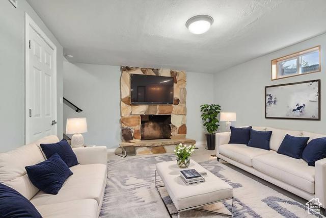 Woods Cross, Utah, 84087, United States, 5 Bedrooms Bedrooms, ,3 BathroomsBathrooms,Residential,For Sale,1931531