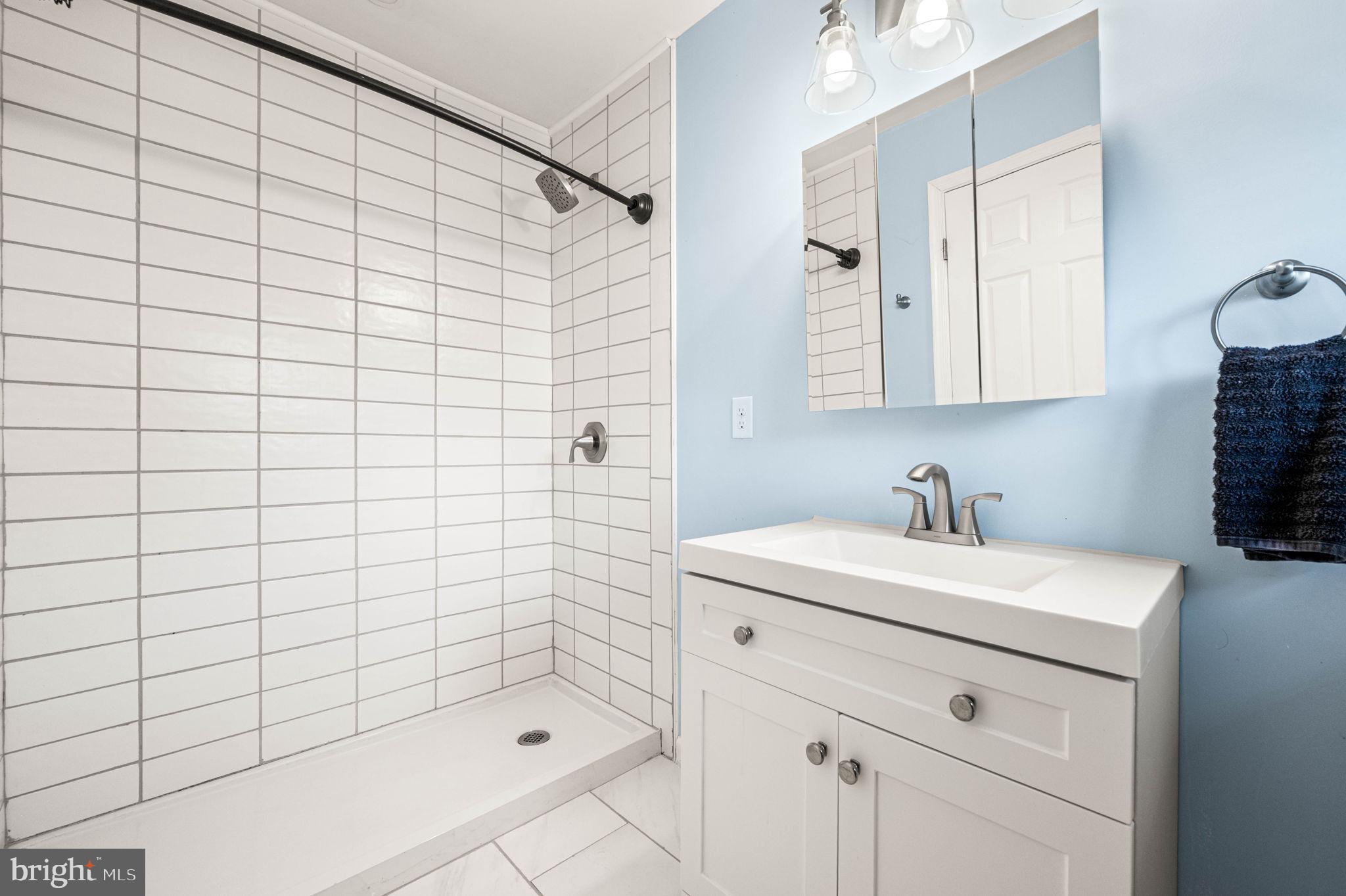 LEVITTOWN, Pennsylvania, 19056, United States, 5 Bedrooms Bedrooms, ,3 BathroomsBathrooms,Residential,For Sale,2010405