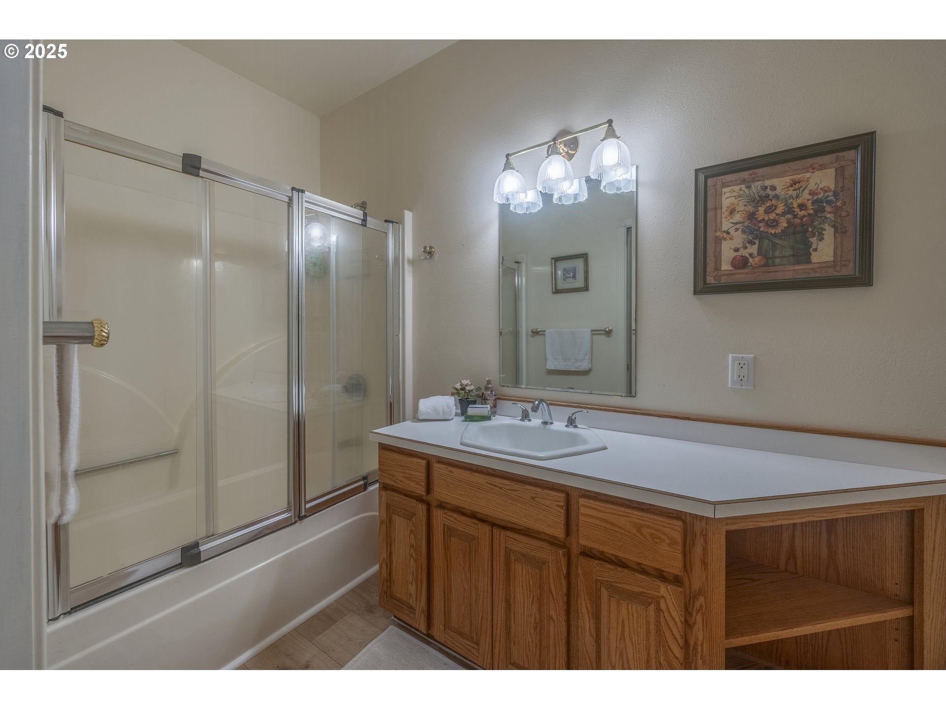 LincolnCity, Oregon, 97367, United States, 4 Bedrooms Bedrooms, ,3 BathroomsBathrooms,Residential,For Sale,1994923